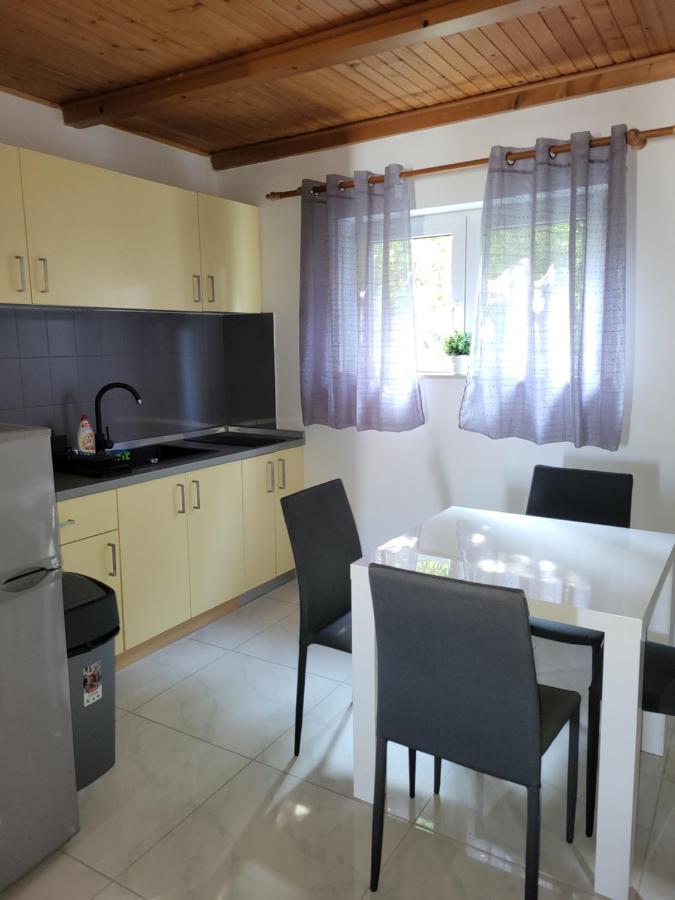 Apartments Vukovic Selce Extérieur photo